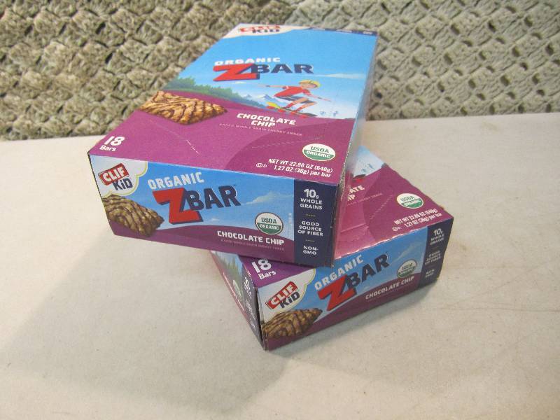 lot 277 image: 2 Boxes with 18 Bars each Clif Kid ...