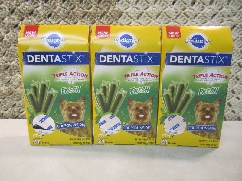 lot 289 image: Lot of 3 Boxes Pedigree DentaStix D...