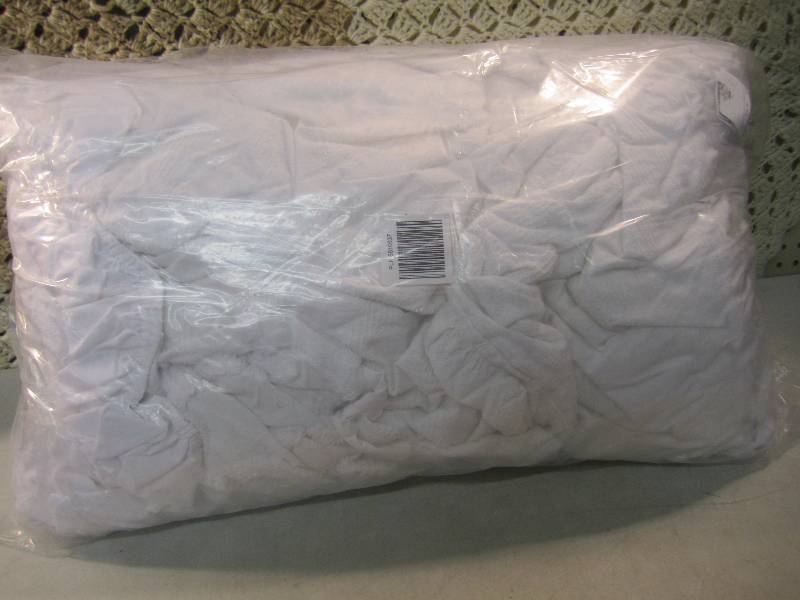 lot 317 image: Bedspread Unknown Size  A-1...