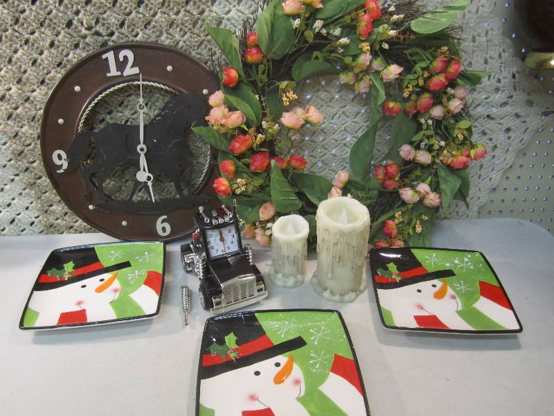 lot 329 image: Lot of Misc Items See Photos  FS...