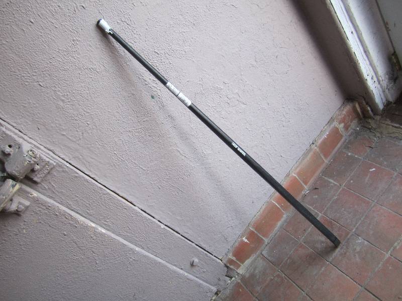 lot 348 image: True Temper Pinch Point Crowbar 10 ...