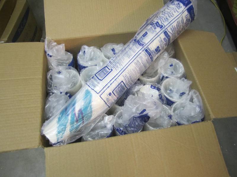 lot 420 image: Case of 1000 Solo 22 oz Cold Drink ...