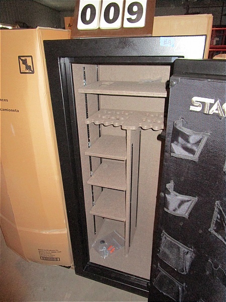 lot 9 image: Stack-On Armorguard 24 Gun Safe