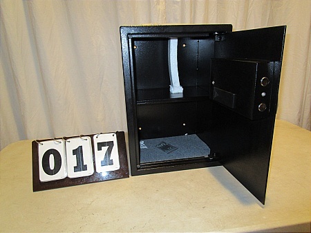 lot 17 image: Buffalo Box Safe
