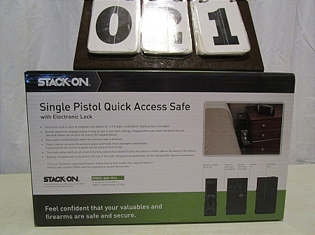 lot 21 image: Stack-On Quick Access Safe
