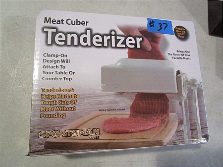 lot 37 image: Sportsman Meat Cuber Tenderizer