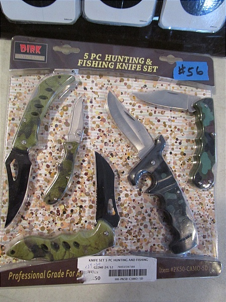 lot 56 image: Hunting Knives - 5 PC Set