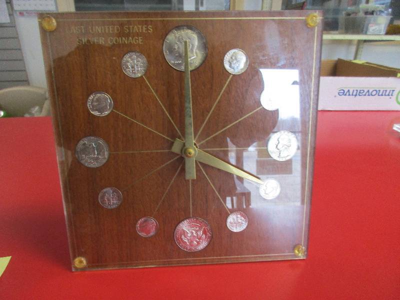 Silver Last United States Silver Coinage Clock - 12 Coins - All 1964 - 90% Silver. Clock untested
