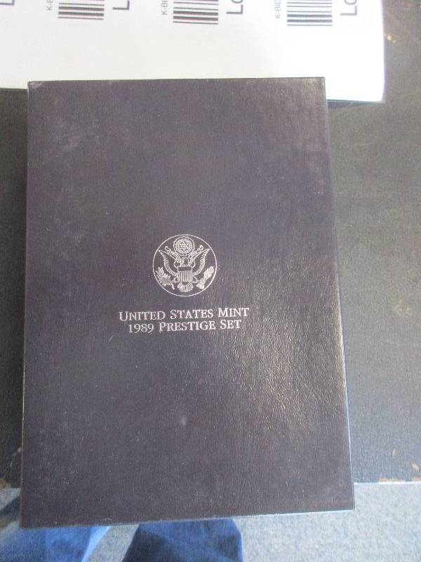 United States Mint 1989 Prestige Set - Silver Dollar 90% Silver - Nice Case, Mint Condition with COA