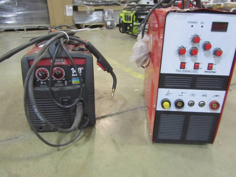 lot 25 image: Lotos 200 Amp TIGStick Square Wave Inverter Welder with foot pedal for Aluminum, Dual Voltage 110220VLincoln Electric Weld Pak 140 HD Wire-Feed Welder