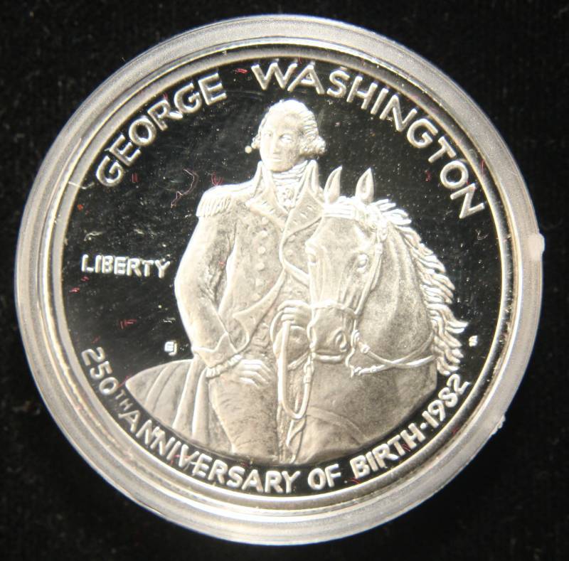 1982 PROOF WASHINGTON SILVER COMMEMORATIVE HALF DOLLAR IN AIRTITE