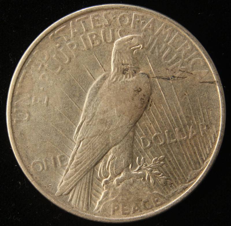 1922-D PEACE SILVER DOLLAR AU50