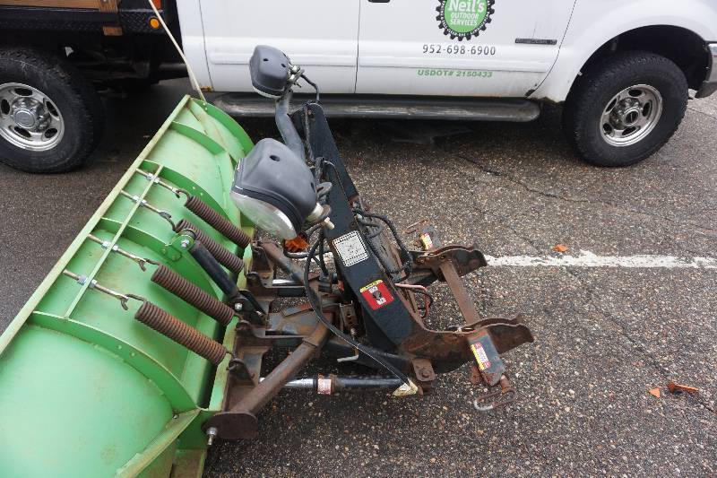 lot 3 image: Boss 8 Universal Truck Mount Snow Plow