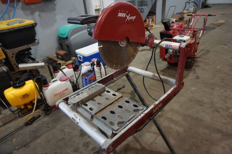 lot 8 image: MK Brick Extreme 16 Abrasive Cut Off Saw With Stand