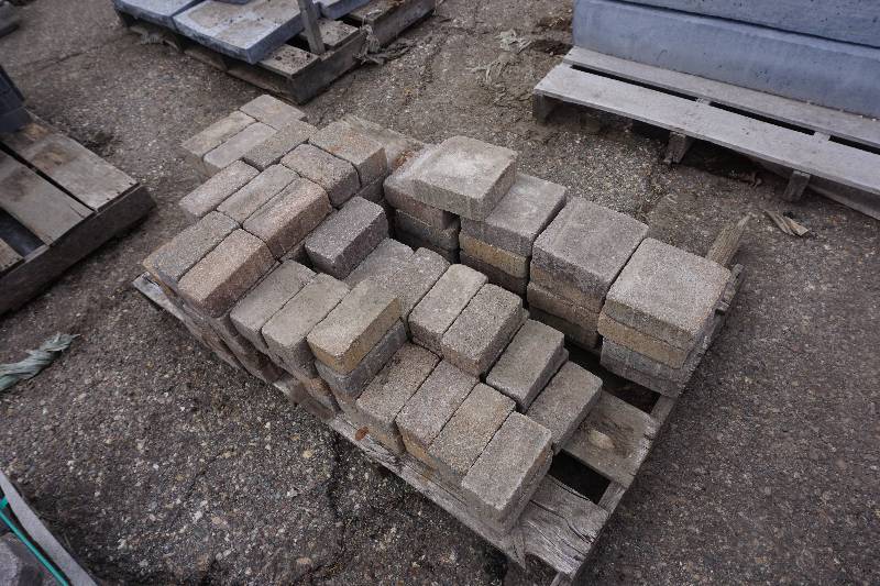 lot 50 image: Pallet of Borgert  Bavaria Pavers