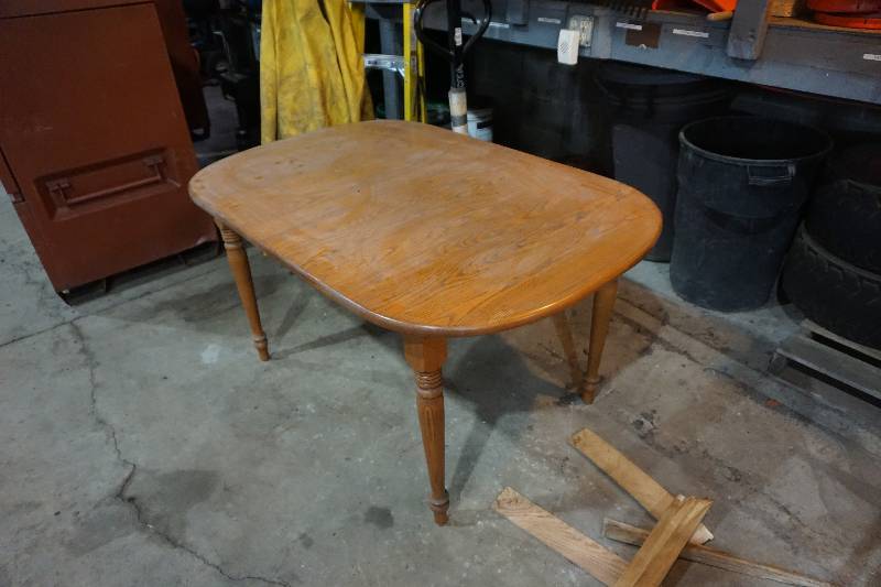 lot 81 image: Wood Kitchen Dining Room Table