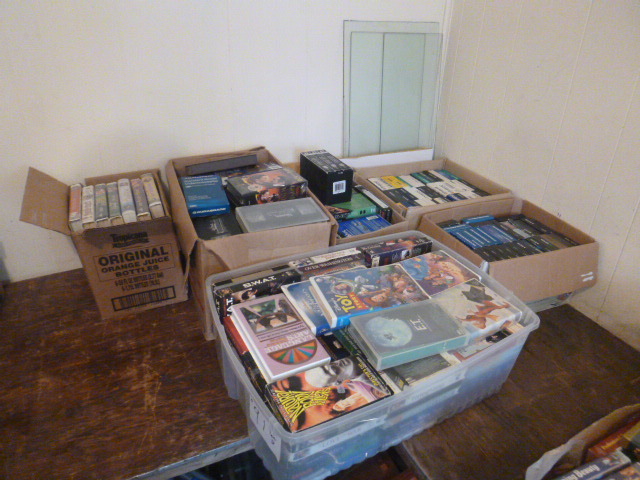 lot 21 image: Lot of VHS Movies