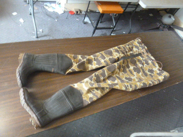 lot 29 image: Hodgman Insulated Waders