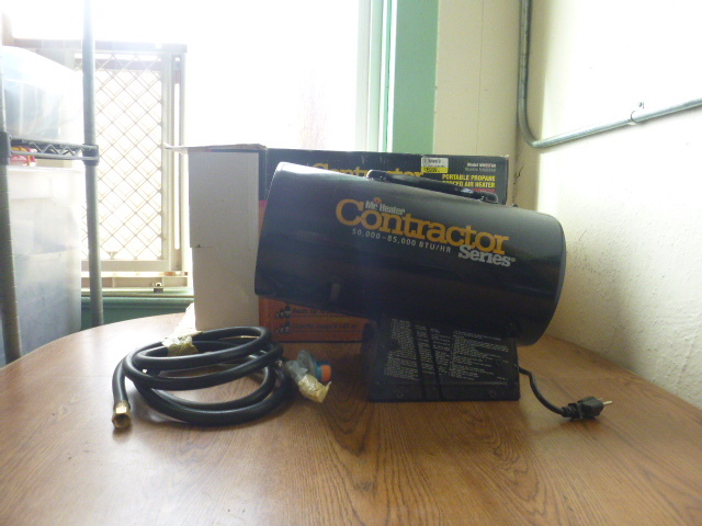 lot 44 image: Mr. Heater Portable Propane Heater