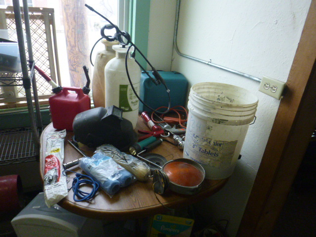 lot 64 image: Miscellaneous Garage Items