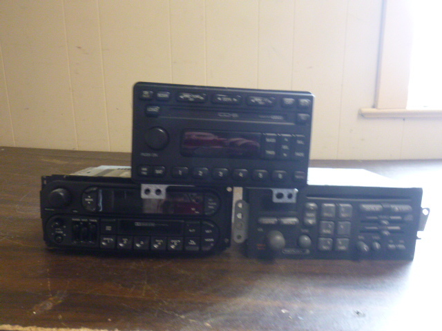 lot 70 image: Car RadiosCD Players