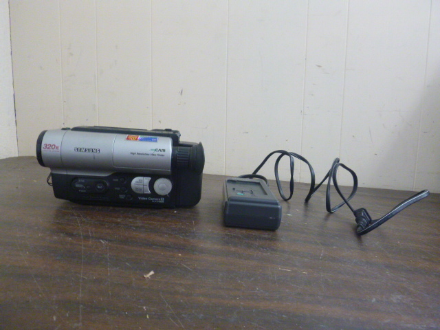 lot 89 image: Samsung Camcorder