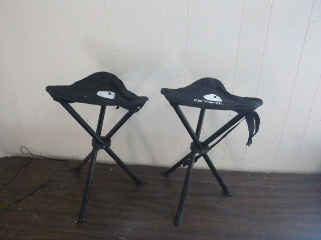 lot 100 image: 2 Carhartt Tripod Portable Chairs