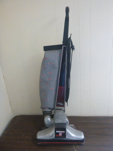 lot 111 image: Heritage II Vacuum Cleaner