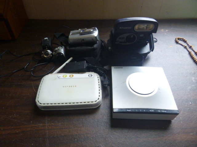 lot 117 image: Miscellaneous Cameras