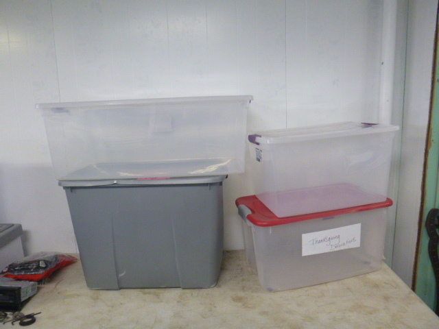 lot 132 image: 4 Totes with Lids
