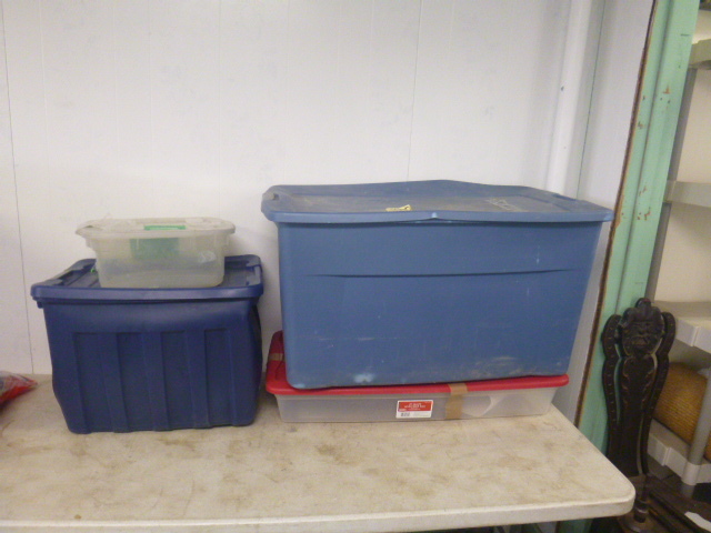 lot 133 image: 4 Totes with Lids