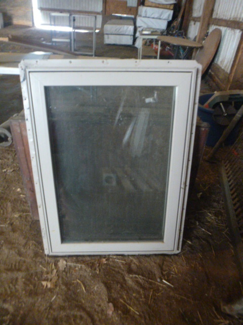 lot 172 image: Crank-Out Window