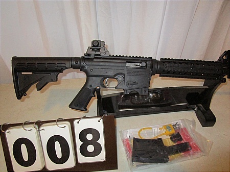 lot 8 image: Mossberg 715T Flattop Semi-Automatic Rifle