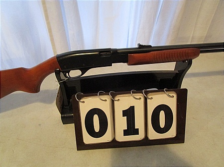 lot 10 image: Remington Fieldmaster 22 Rifle