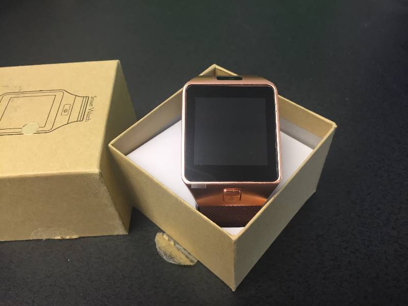 lot 39 image: NEW, DZ09 Bluetooth Smart Wrist Watch with Camera and Sim Card Slot GOLD