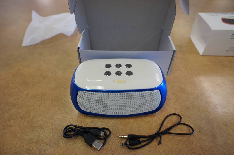 lot 35 image: New, Bluetooth Wireless LED Portable Radio Bluetooth Speaker