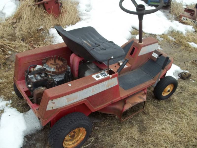 lot 108 image: Riding Lawn Mower for parts or repair Lawn Chief