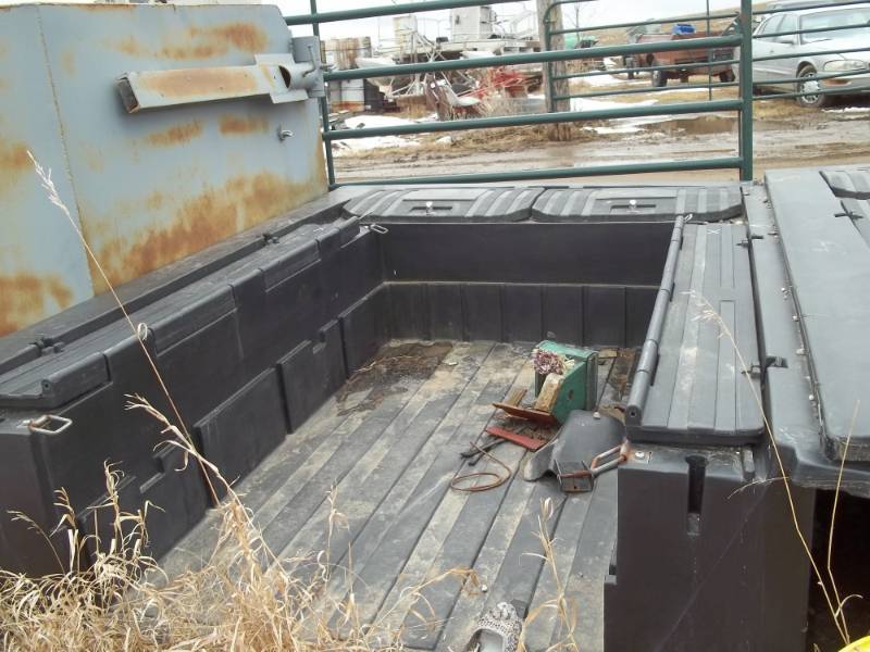 lot 11 image: Truck Box Load Liner