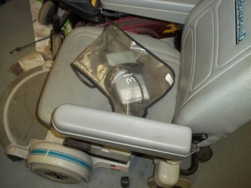 lot 31 image: Hoveround Electric Chair