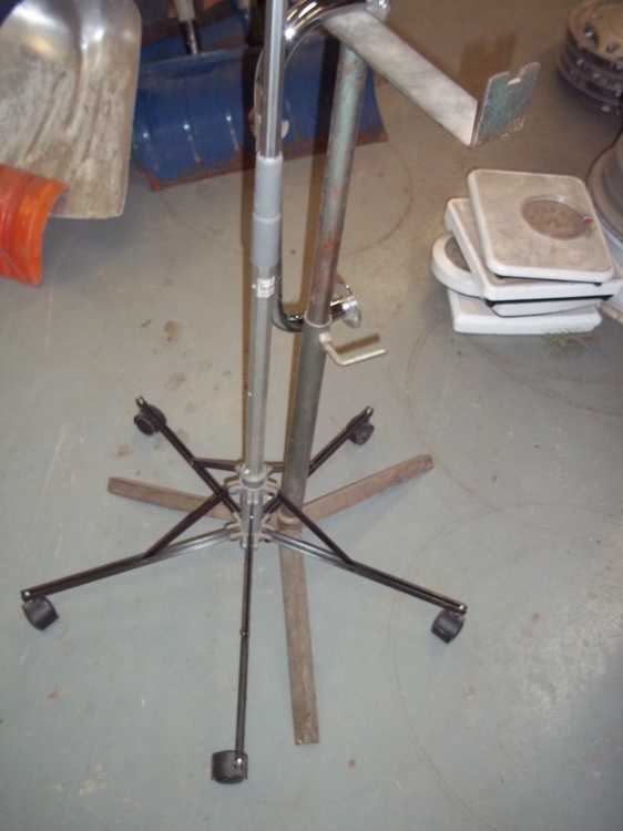 lot 50 image: 2 stands