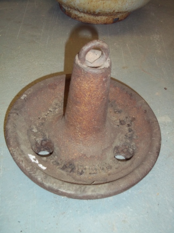 lot 83 image: Mushroom Boat Anchor