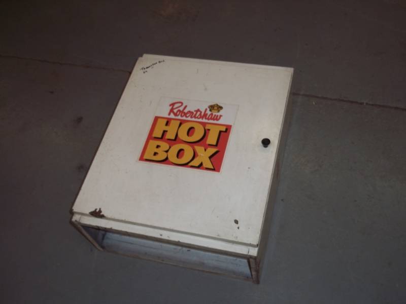 lot 85 image: Metal Thermostat Box with Thermostates