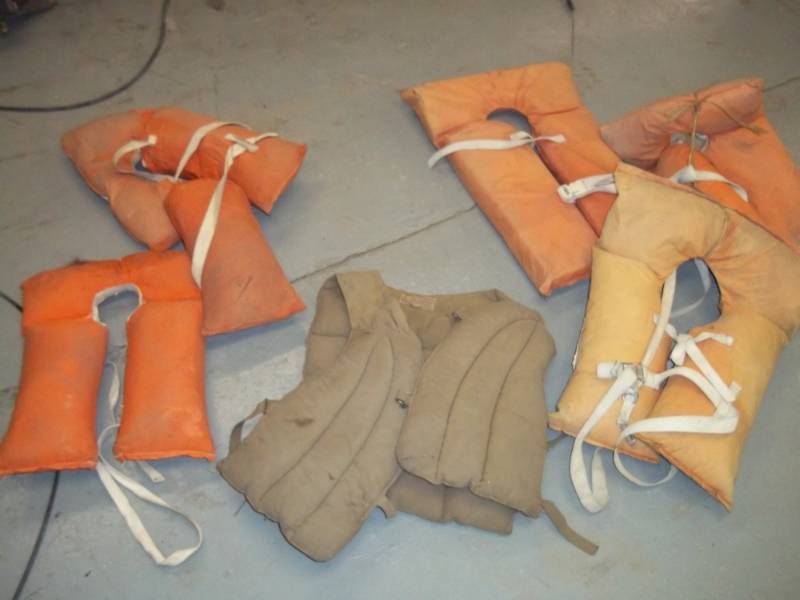 lot 98 image: Life Jackets, One Vintage Searns