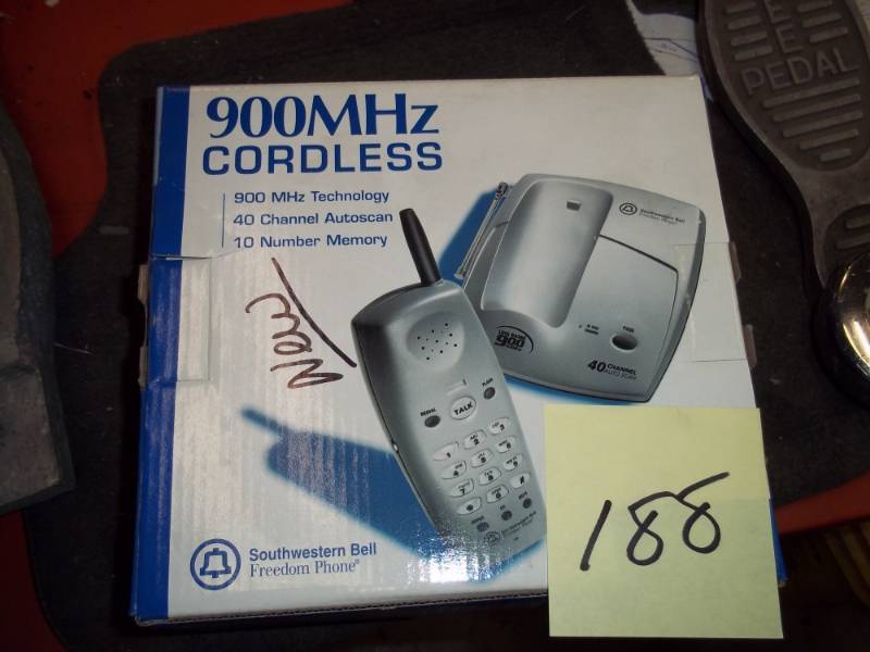 lot 188 image: Cordless phone in box