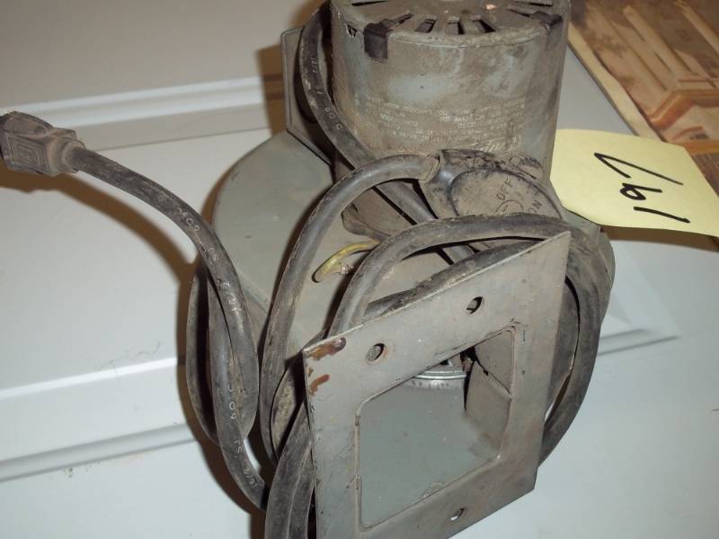 lot 197 image: Wood Stove Fan