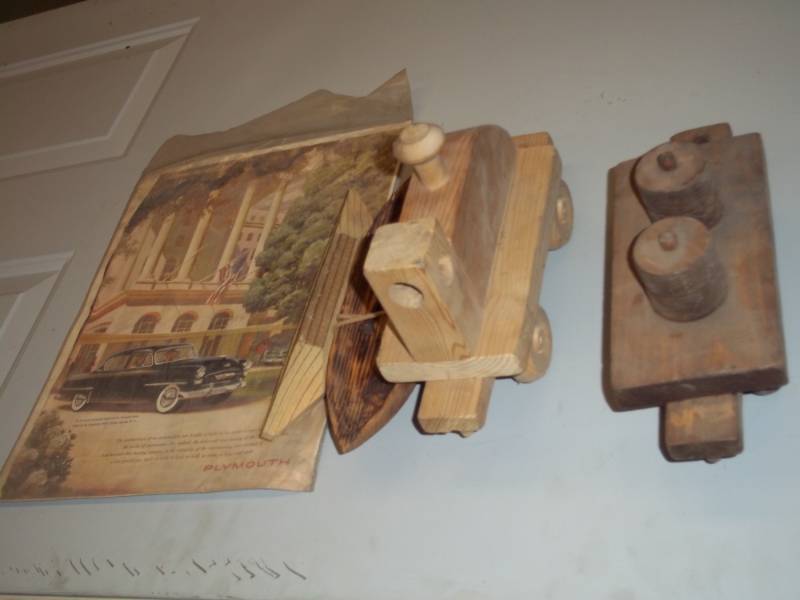 lot 198 image: Wood items with Plymouth Advertising