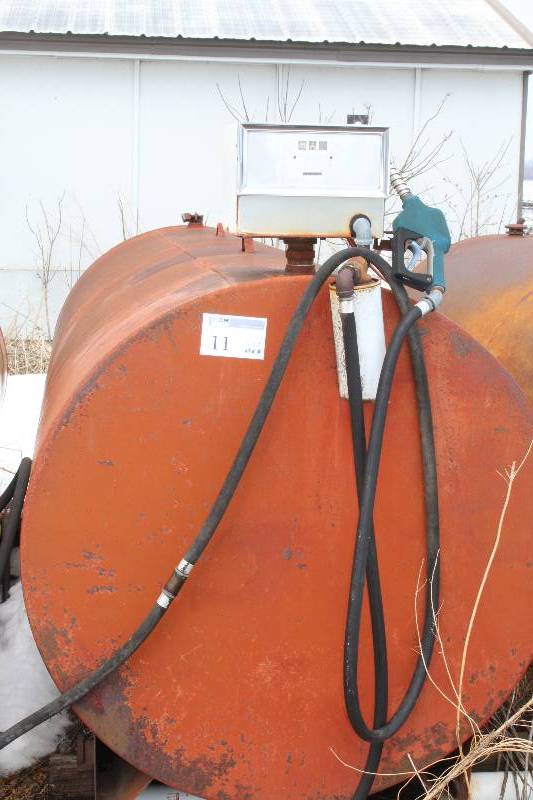 lot 11 image: 1000 Gallon Fuel Tank with Electric Pump