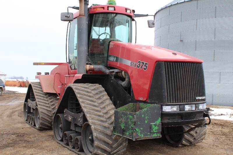 lot 4 image: STX 375QT Quad Track with John Deere Green Star 3000 Integrated System