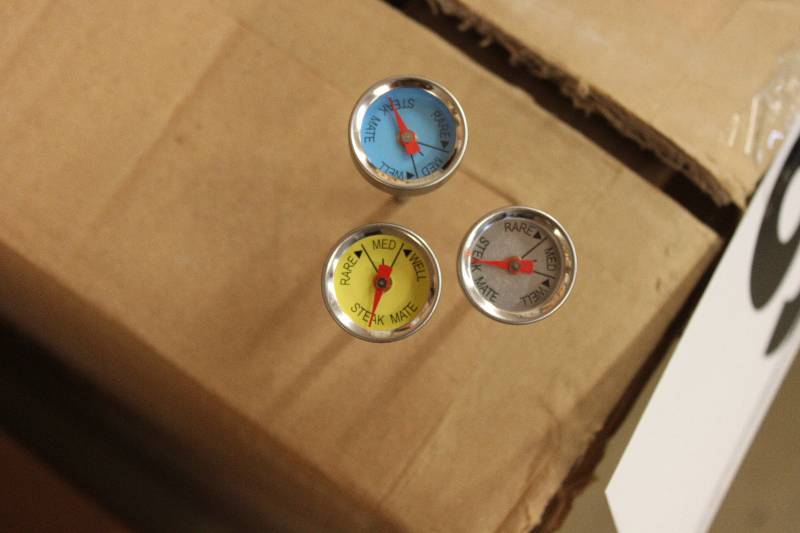 240 sets Mini meat thermometers