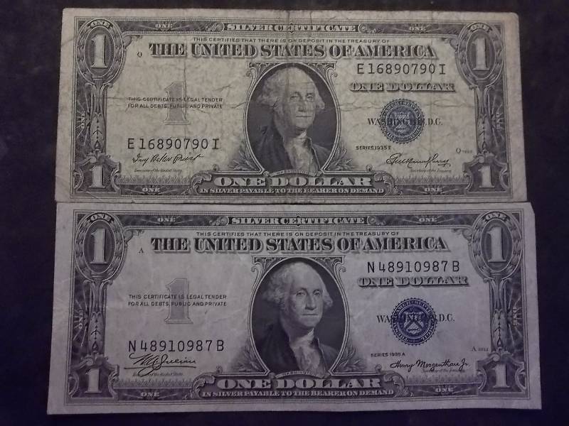 2 US One Dollar Silver Certificates 1935 A & E Series